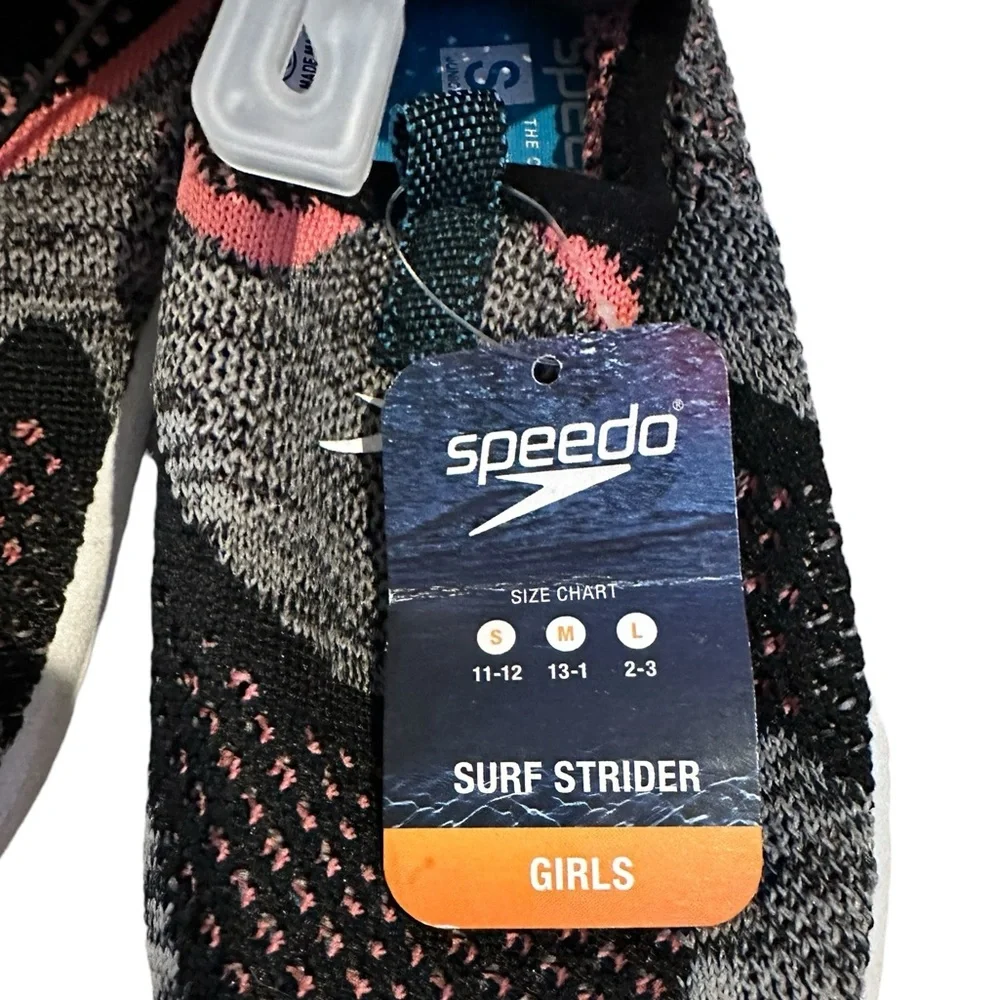 Speedo‎ Junior surf strider Water Shoes Black, gray, coral NWT small (11-12)